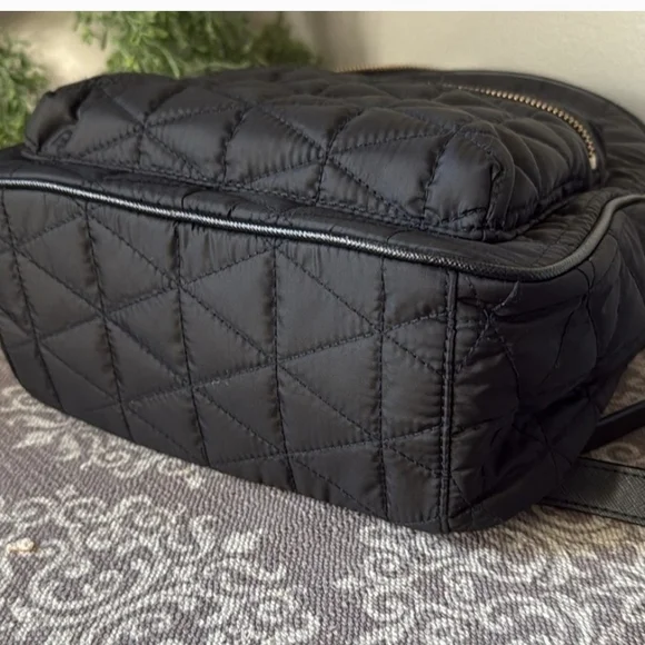 Kate Spade♠️Small Bradley Wilson Rd Quilted Backpack 18Kt Gold Hardware Like New - Picture 10 of 15